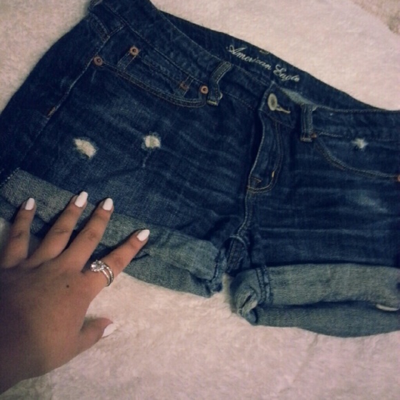 🍍 American eagle shorts