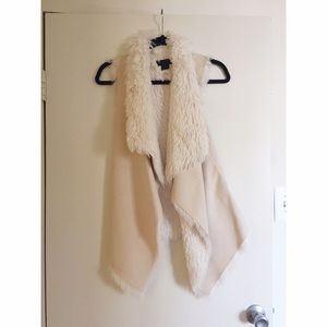 STEVE MADDEN faux fur/faux sheepskin vest