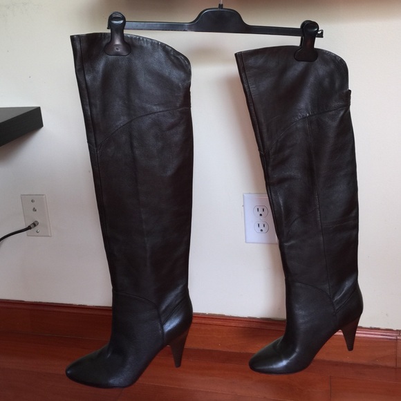 Guess over knee boot  brown color