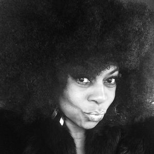 Meet your Posher, Oveda