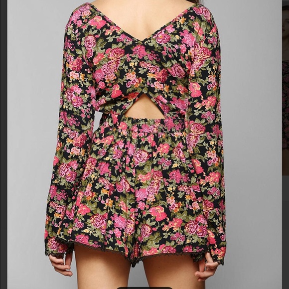 ❗️SOLD❗️Urban Outfitters Floral Romper