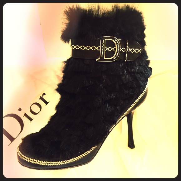 Authentic Christian Dior shoes 🎉🎉 1 day sale  🎉