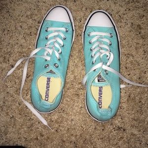 Mint green converse