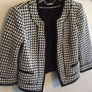White House black market size 6 blazer 3/4 sleeve