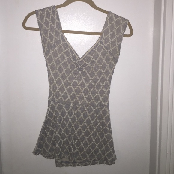 💥SALE💥Anthropology shirt. XS. Never worn.