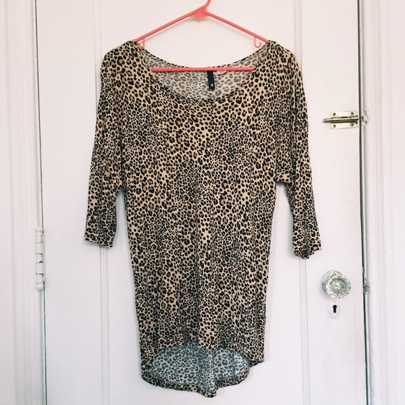 Fun and flowy leopard tunic top