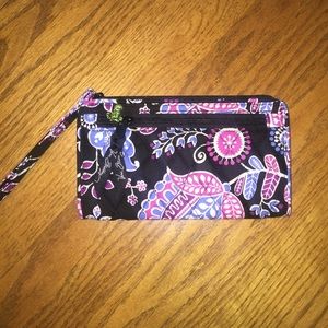 NWT Vera Bradley Alpine Floral Front Zip Wristlet