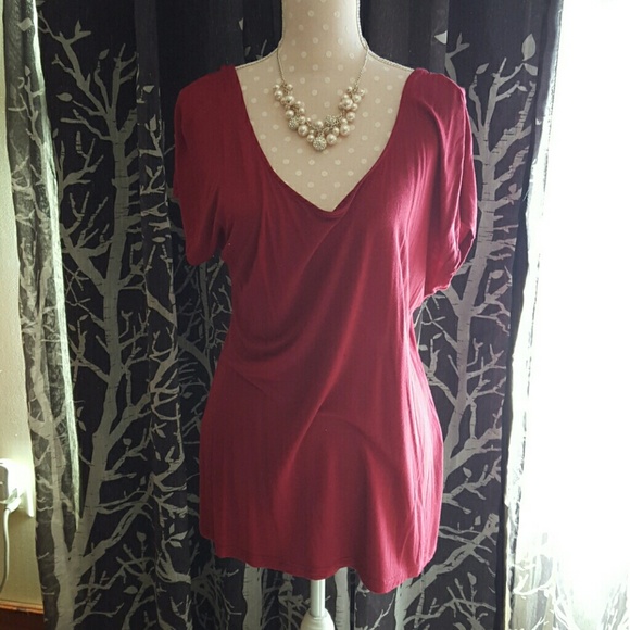 Red criss cross back