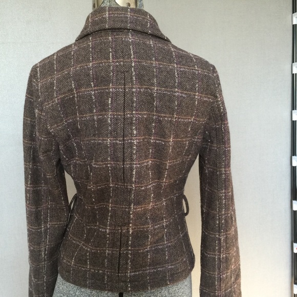 AE Jacket - Picture 2 of 4