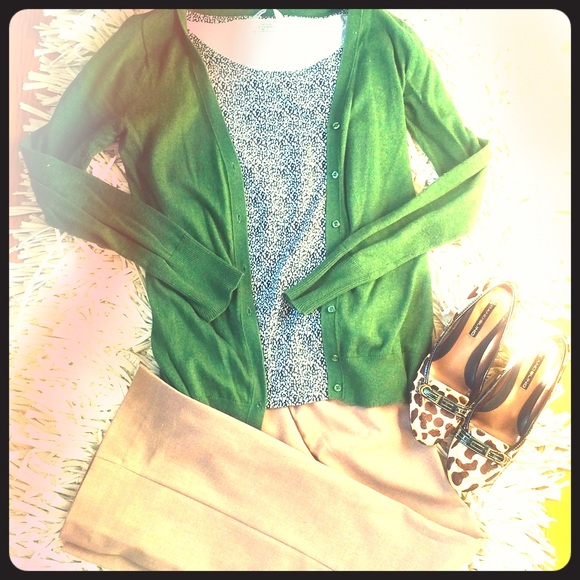 🆕 H&M dressy shirt.