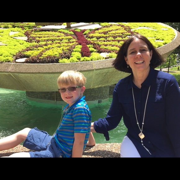 Meet your Posher, Jeannie - Picture 4 of 4