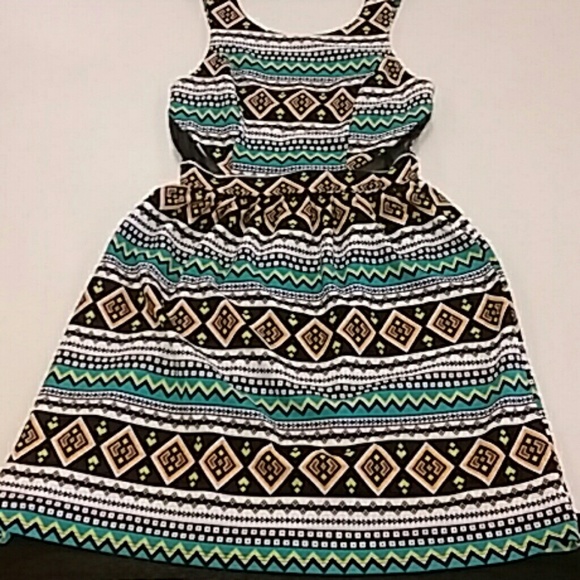 Summer dress - Picture 2 of 2