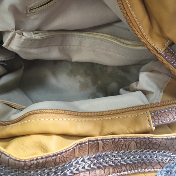 Purse - Picture 3 of 3