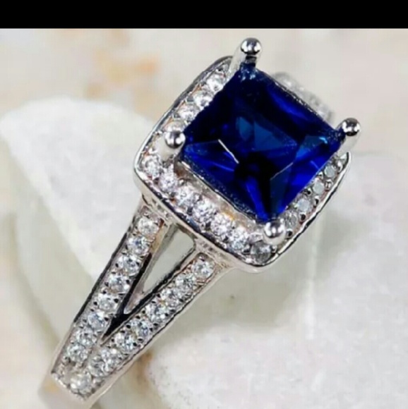 Sapphire Ring