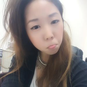 Meet your Posher, Angie