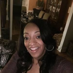 Meet your Posher, Monique