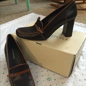 Banana Republic Shoes