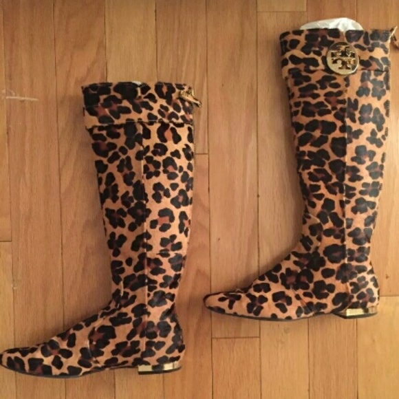 Authentic TORY BURCH leopard pony hair boots! - Picture 2 of 4