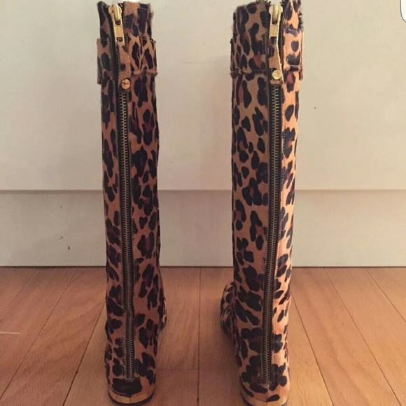 Authentic TORY BURCH leopard pony hair boots! - Picture 3 of 4