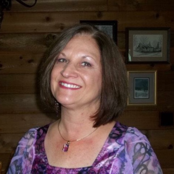 Meet your Posher, Cindy