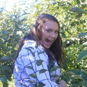 Meet your Posher, Mallory