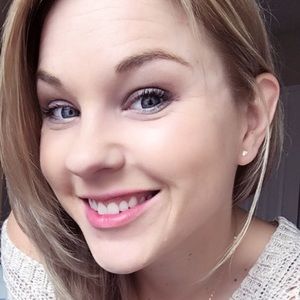 Meet your Posher, Alexandra