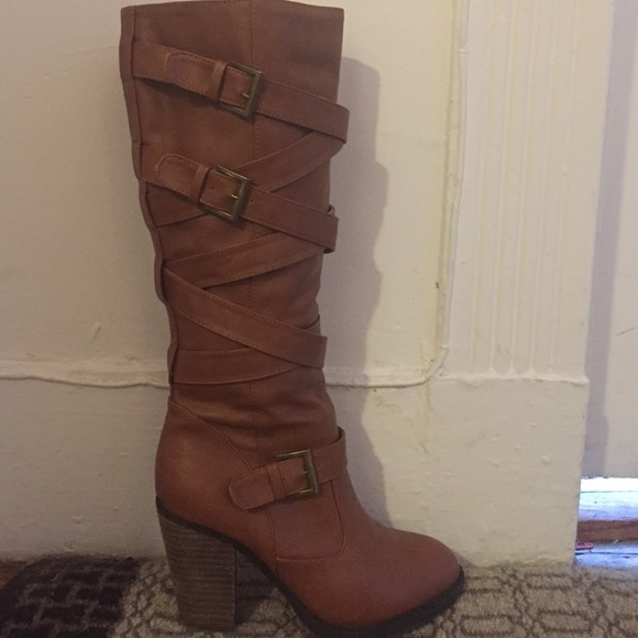 💕SALE💕Size 7.5. Steve Madden. Heeled boots.