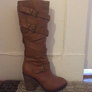 💕SALE💕Size 7.5. Steve Madden. Heeled boots.