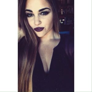 Meet your Posher, Shelly