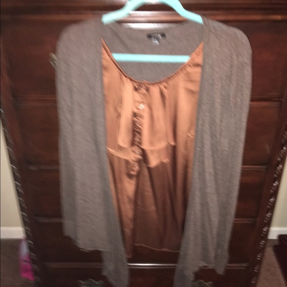 One piece top that looks like two