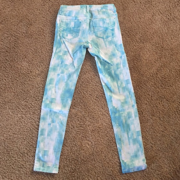 Aeropostale - Picture 2 of 2