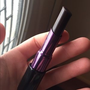 Urban Decay Cosmetics Matte Revolution lipstick