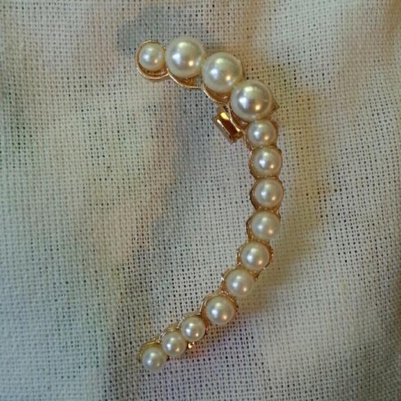Pearl Cuff Earring