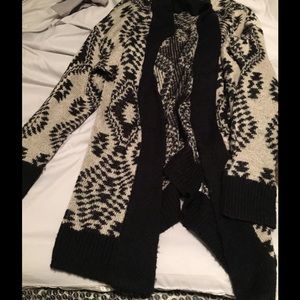 Black/cream Aztec print cardigan