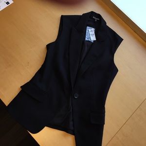 BN Express black suit vest!