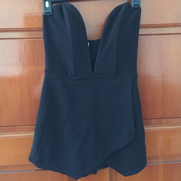 Plunging strapless romper