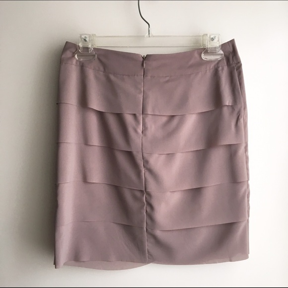 Scalloped layer skirt - Picture 2 of 2