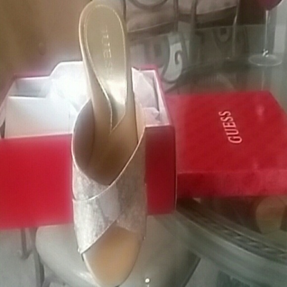 Shoes - Picture 2 of 4