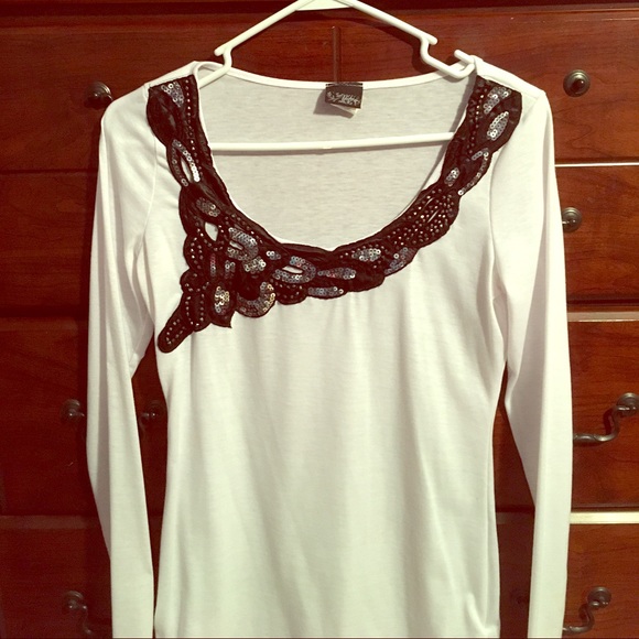 White Daytrip with sequins