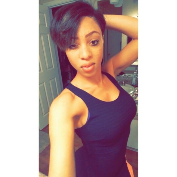 Meet your Posher, Diamond - Picture 1 of 1