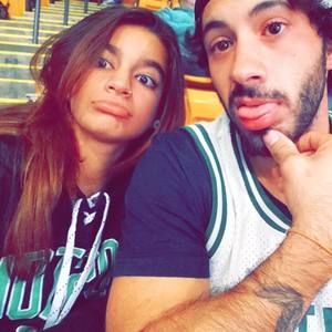 Meet your Posher, Camila