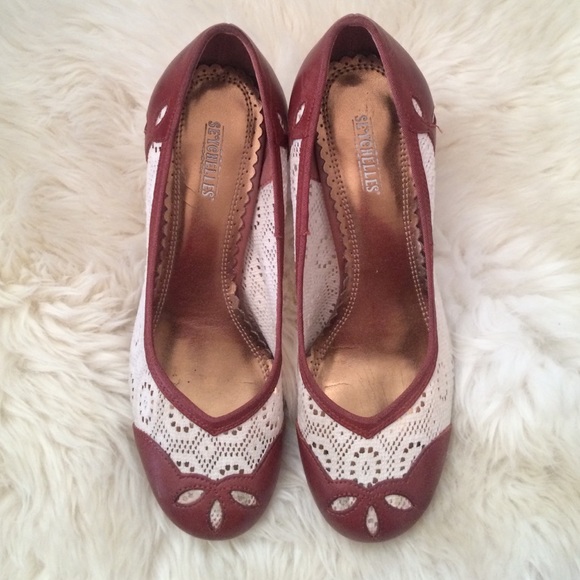 Seychelles pumps