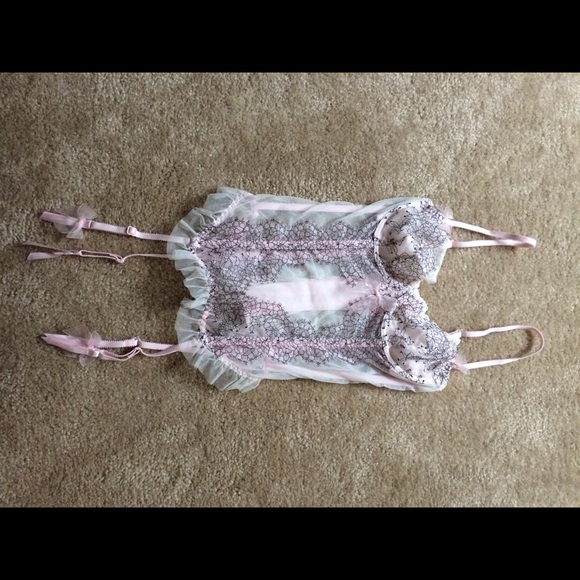 Victoria's Secret Pink Lace Garter Slip NWT