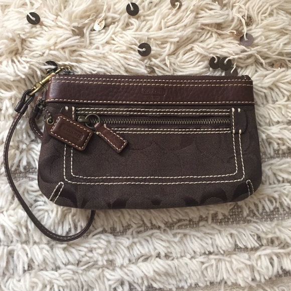 coach chocolate brown wristlet wallet clutch