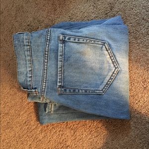 Light blue boyfriend jeans