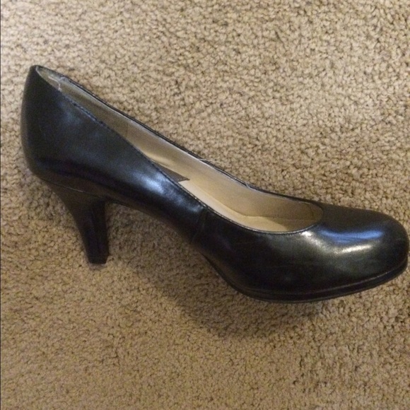 Black heels