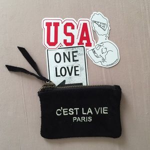 Brandy Melville "C'est La Vie" pouch