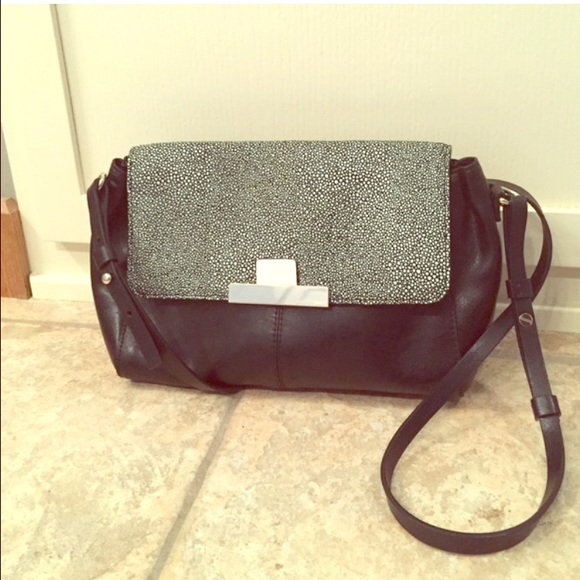 Banana Republic Handbags - Black/white pebbled leather BR crossbody