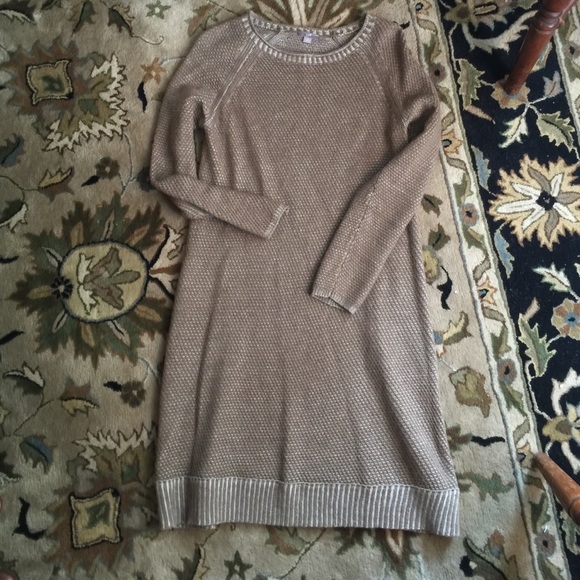 Brown w/ white sweater dress worn once runs big