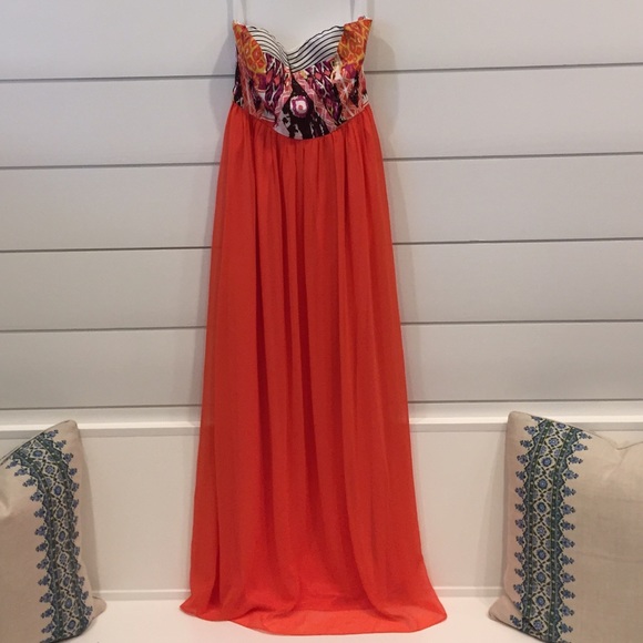 Minuet coral Aztec maxi